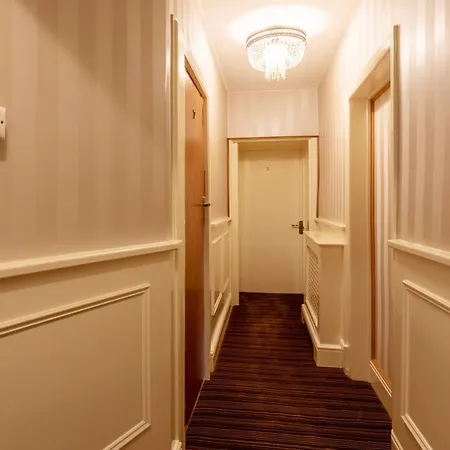 Hubert House Guesthouse-2