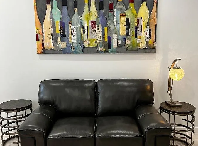 Elaine'S Cape May Boutique Hotel
